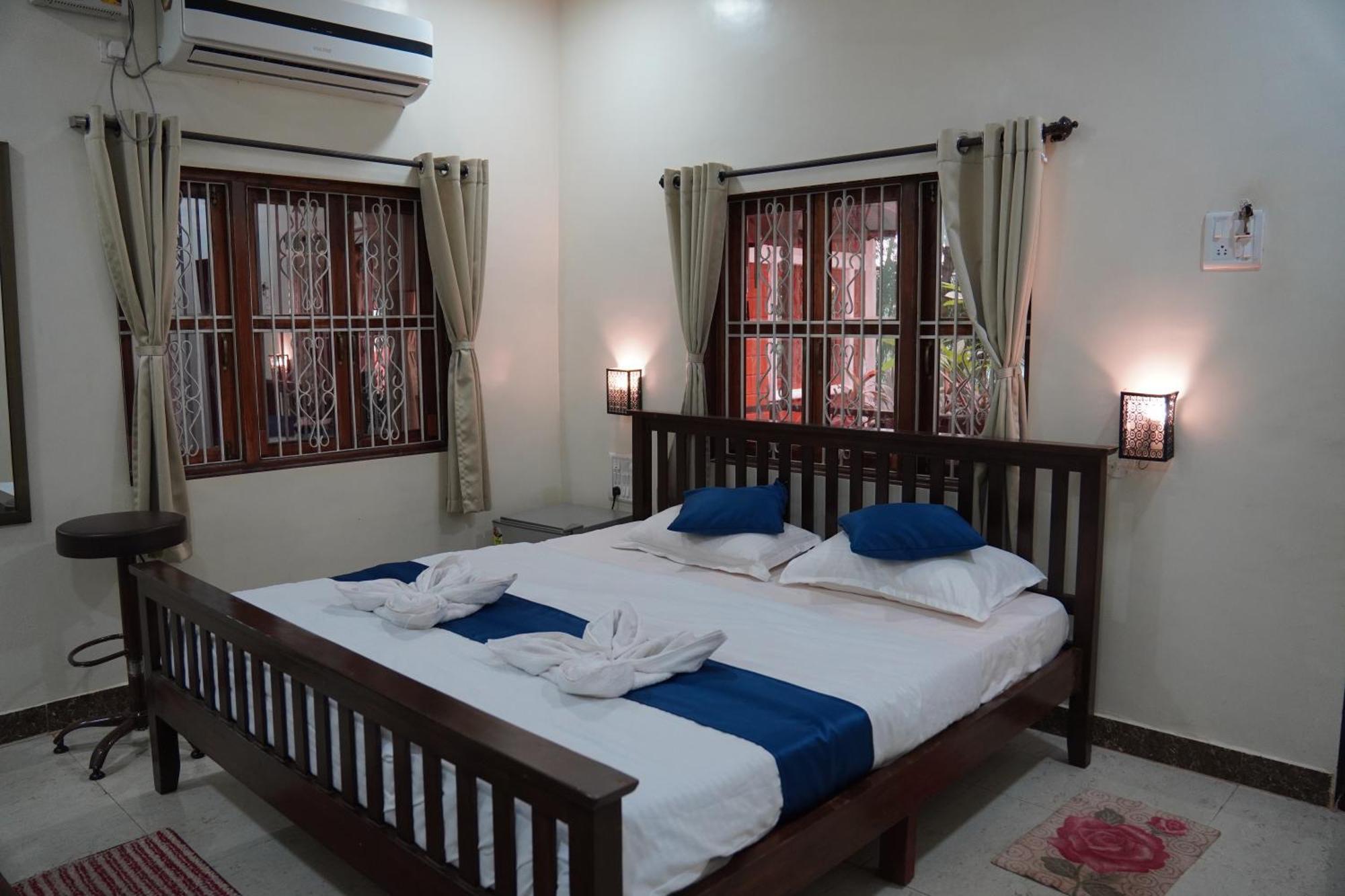Redstone House By Oxystays Hospitality Ganpatipule Exterior photo