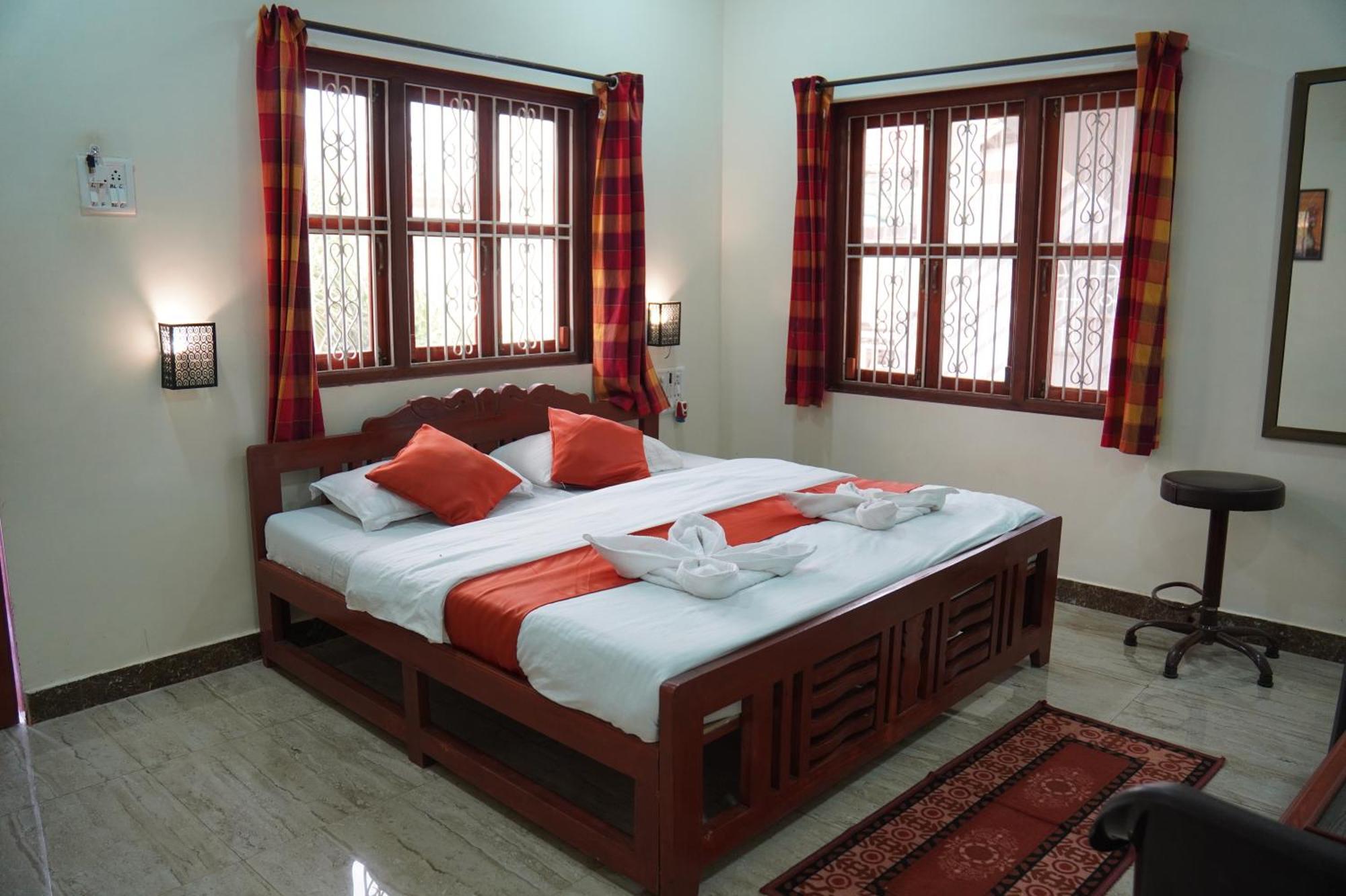 Redstone House By Oxystays Hospitality Ganpatipule Exterior photo