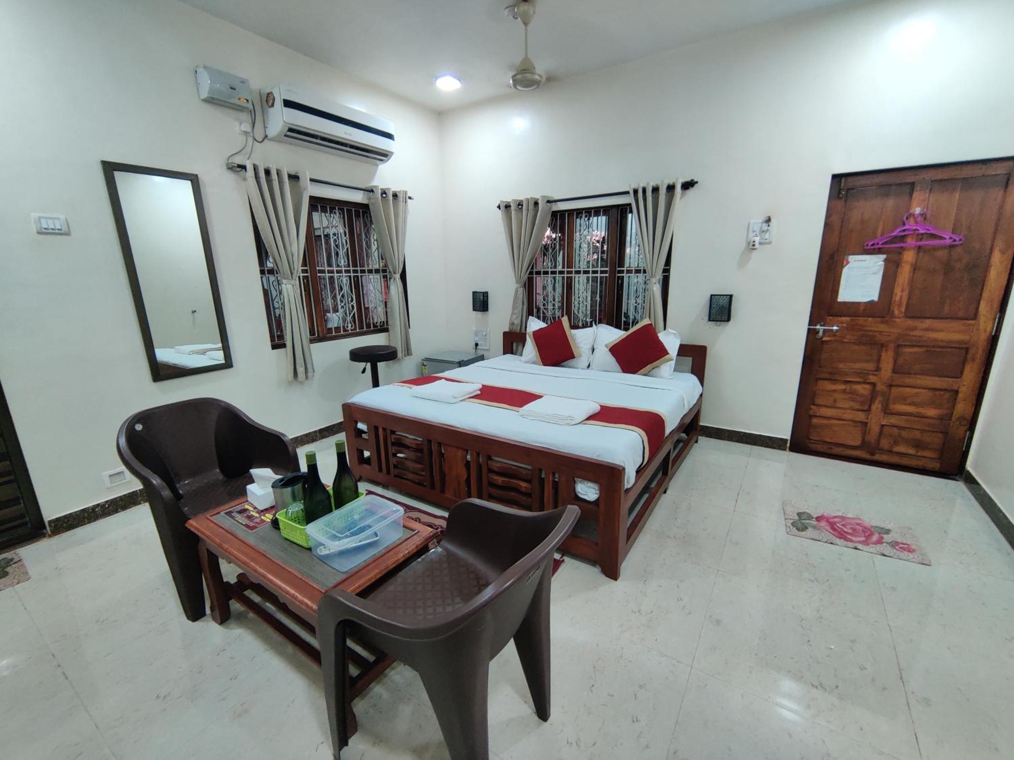 Redstone House By Oxystays Hospitality Ganpatipule Exterior photo