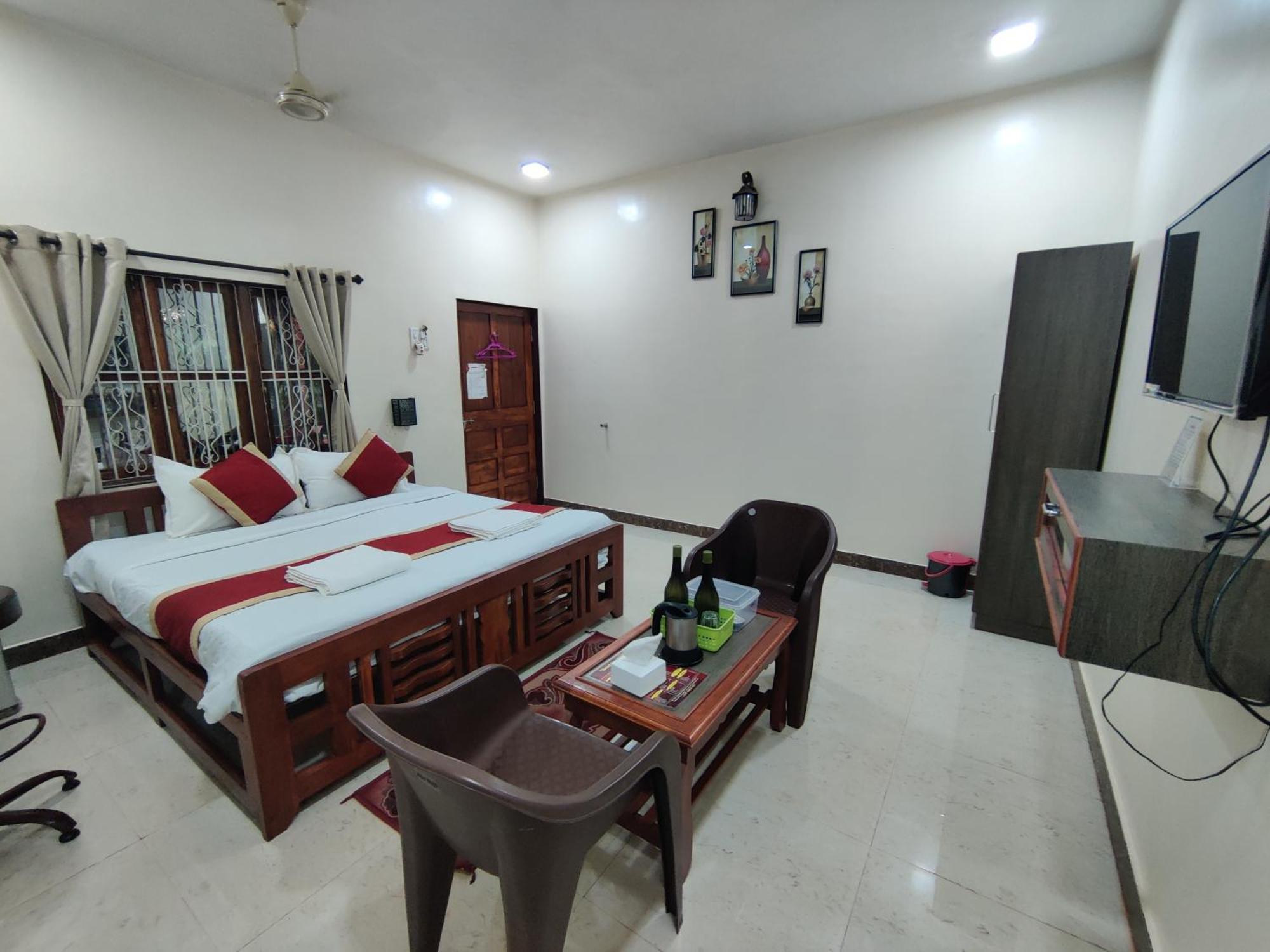 Redstone House By Oxystays Hospitality Ganpatipule Exterior photo