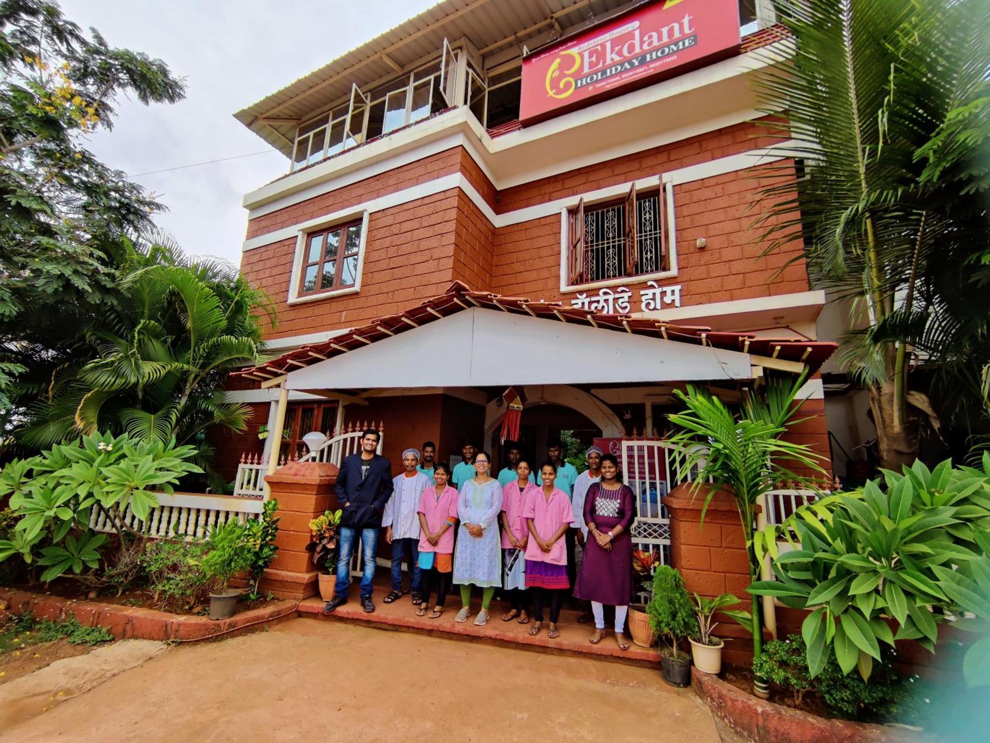 Redstone House By Oxystays Hospitality Ganpatipule Exterior photo