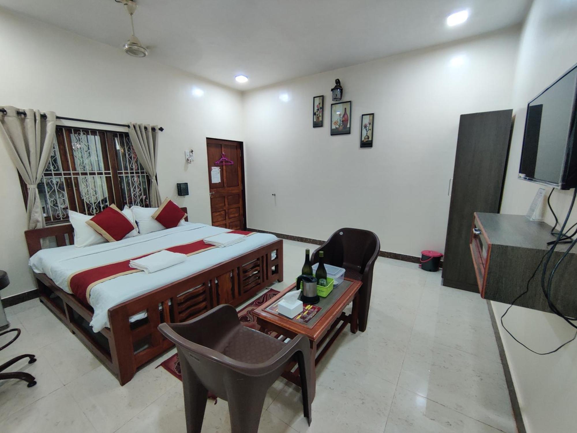 Redstone House By Oxystays Hospitality Ganpatipule Exterior photo